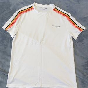 CALVIN KLEIN t-shirt